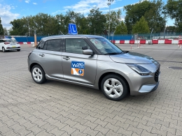 Zdjęcie pojazdu egzaminacyjnego - samochód osobowy Suzuki Swift